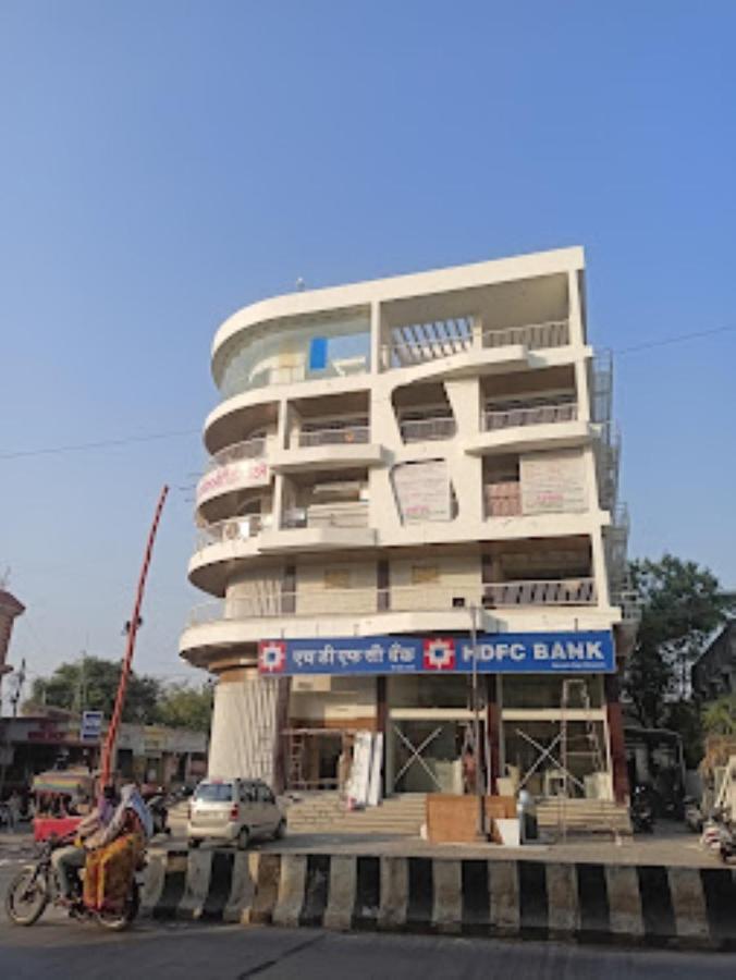 Hotel Vaibhav,Akola Kültér fotó